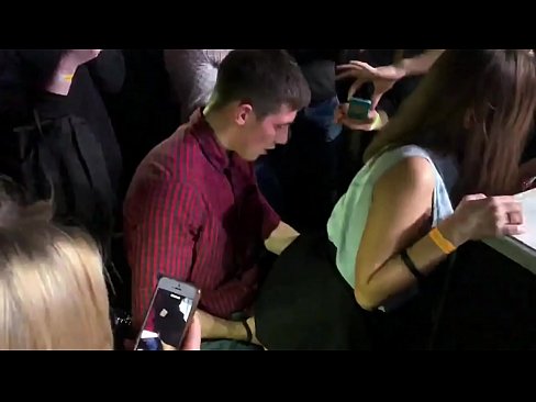 ❤️ Ngono ya kweli katika kilabu cha usiku cha Urusi. Msichana wa miaka 18 wa Kirusi kwenye njia ya haja kubwa na uke alijifunga kwenye klabu ya usiku Pono fb ☑